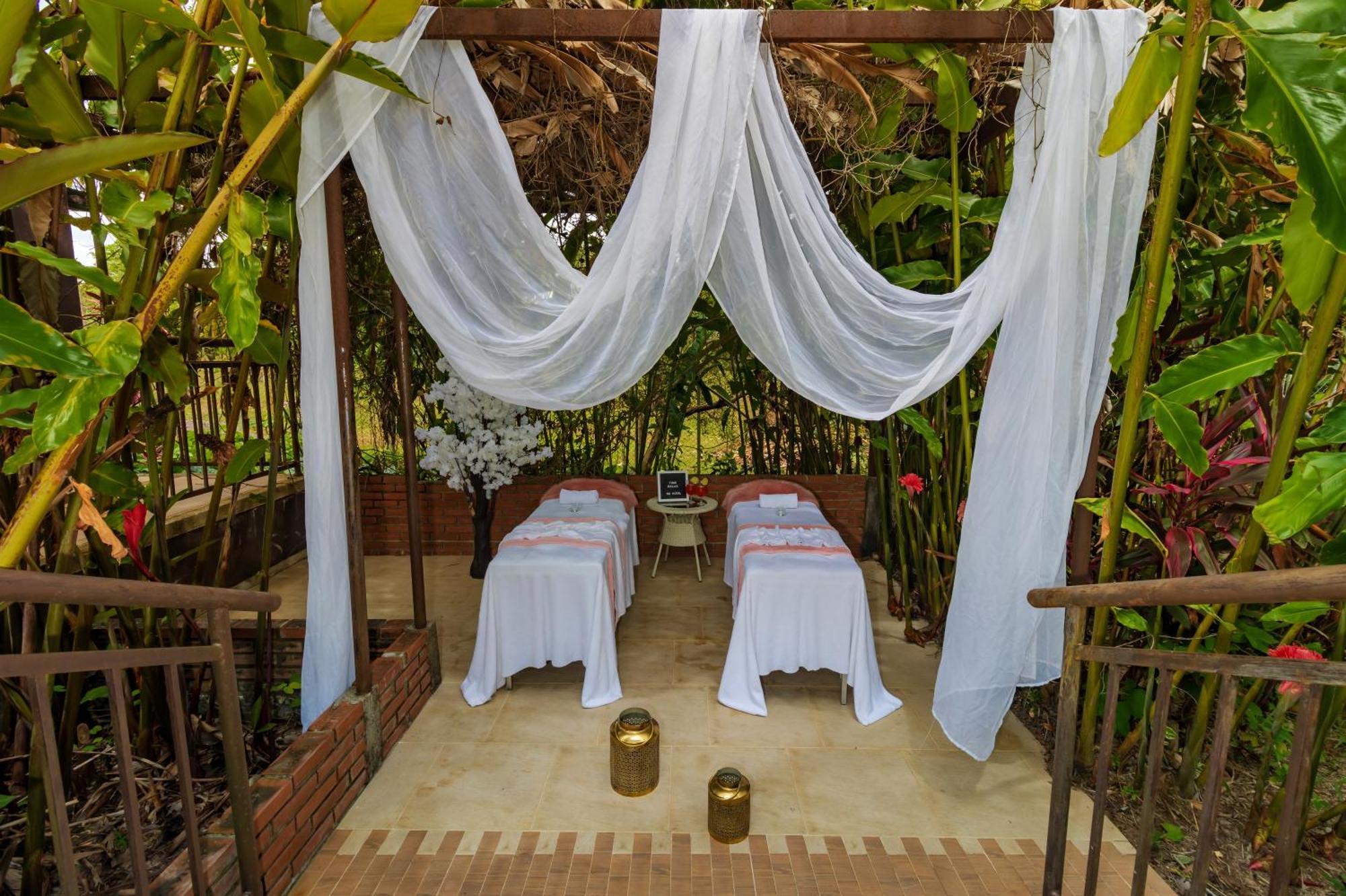 Nq Hotel Orinoquia Granja Campo Alegre Екстер'єр фото