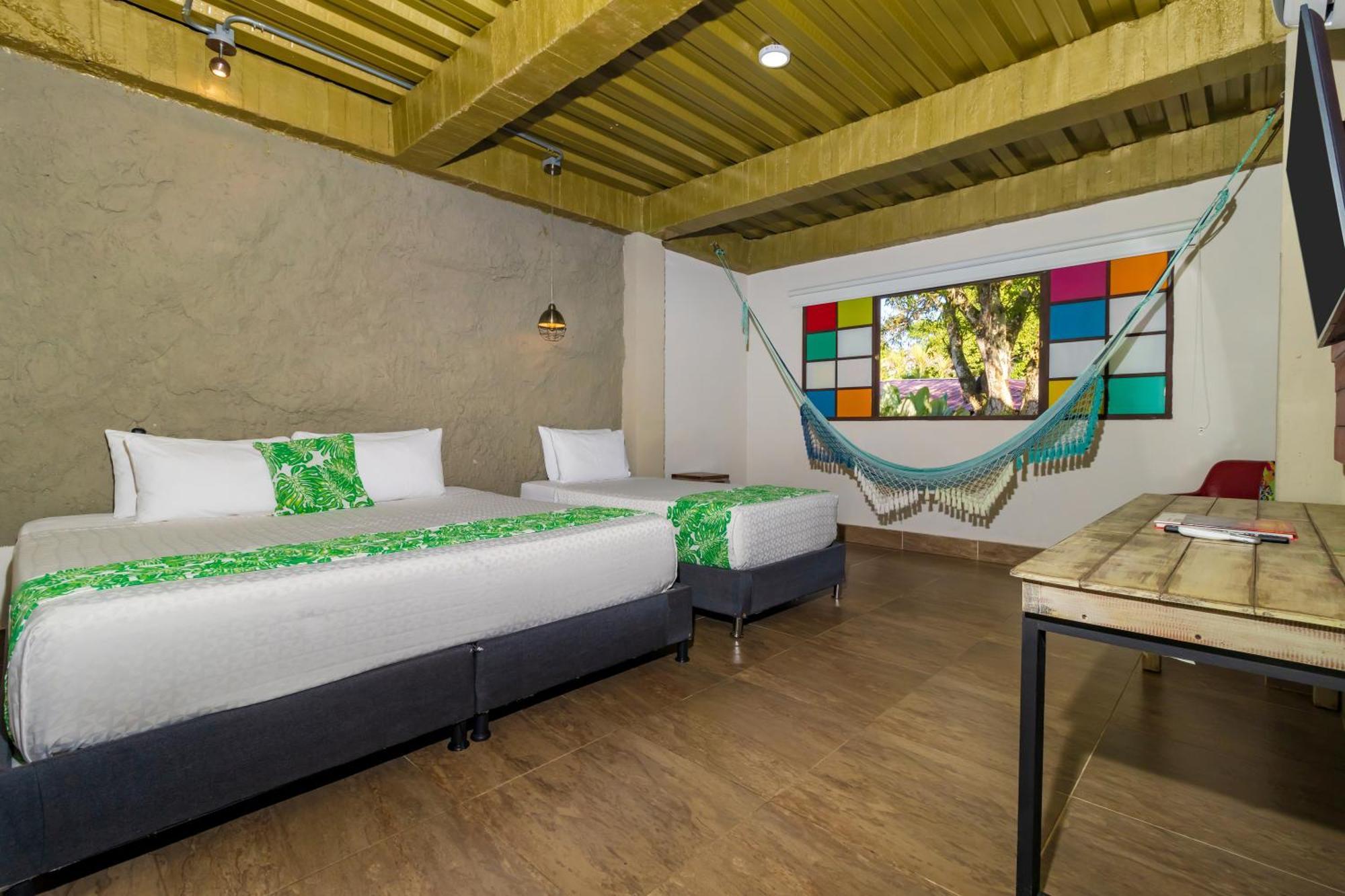 Nq Hotel Orinoquia Granja Campo Alegre Екстер'єр фото