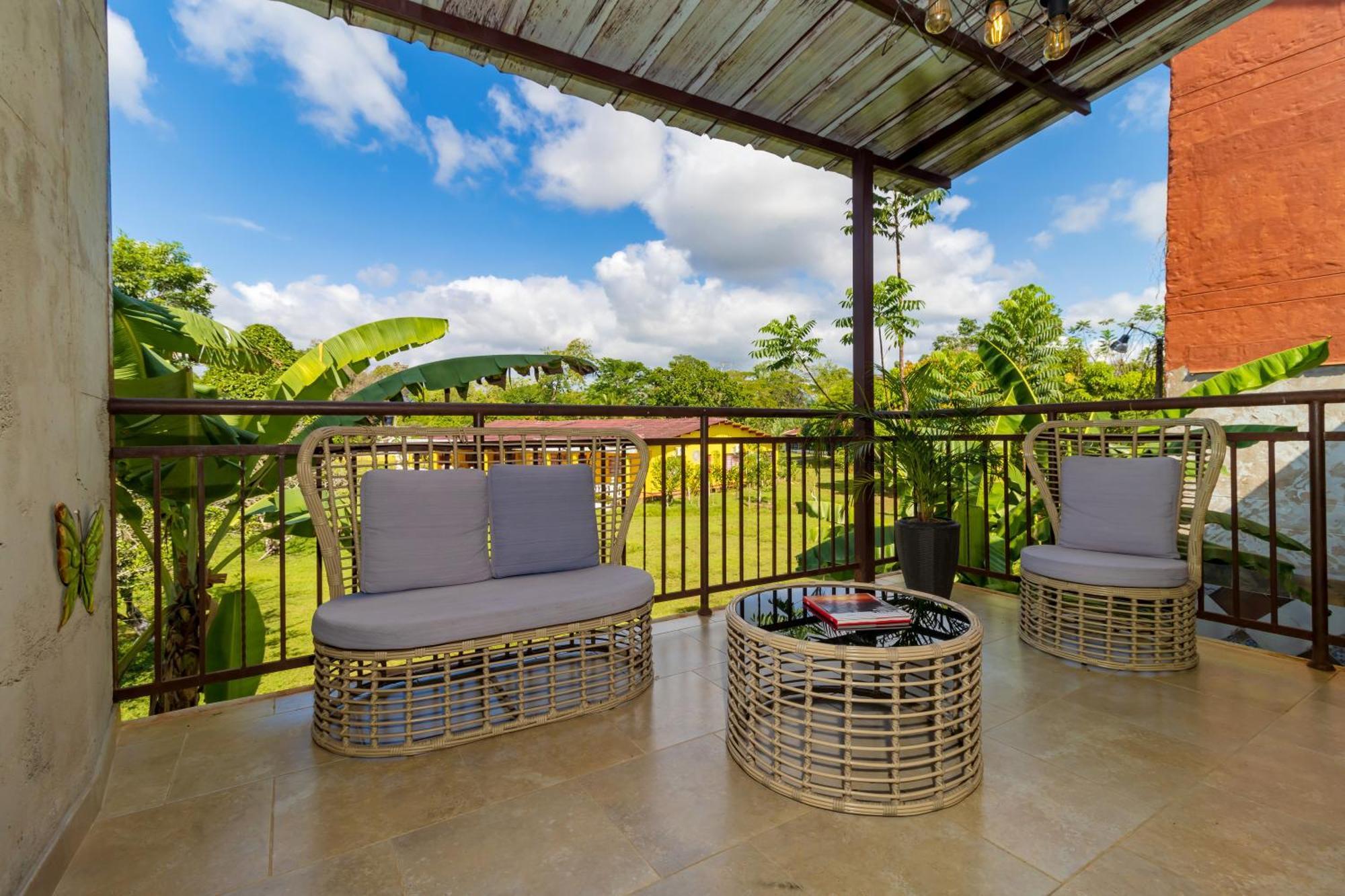 Nq Hotel Orinoquia Granja Campo Alegre Екстер'єр фото