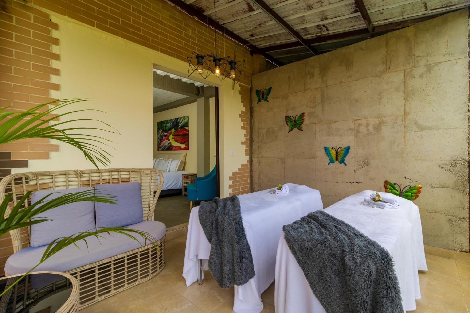 Nq Hotel Orinoquia Granja Campo Alegre Екстер'єр фото
