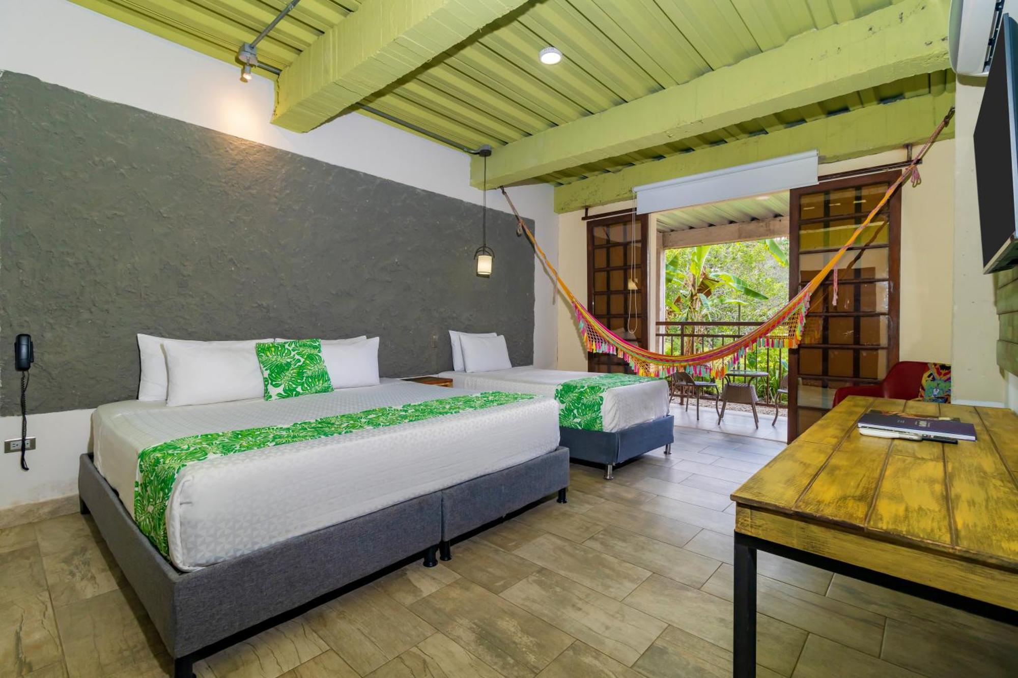 Nq Hotel Orinoquia Granja Campo Alegre Екстер'єр фото